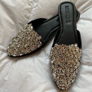 Mystique BAKERSFIELD Crystal encrusted black leather mules, Size 9, NEVER WORN